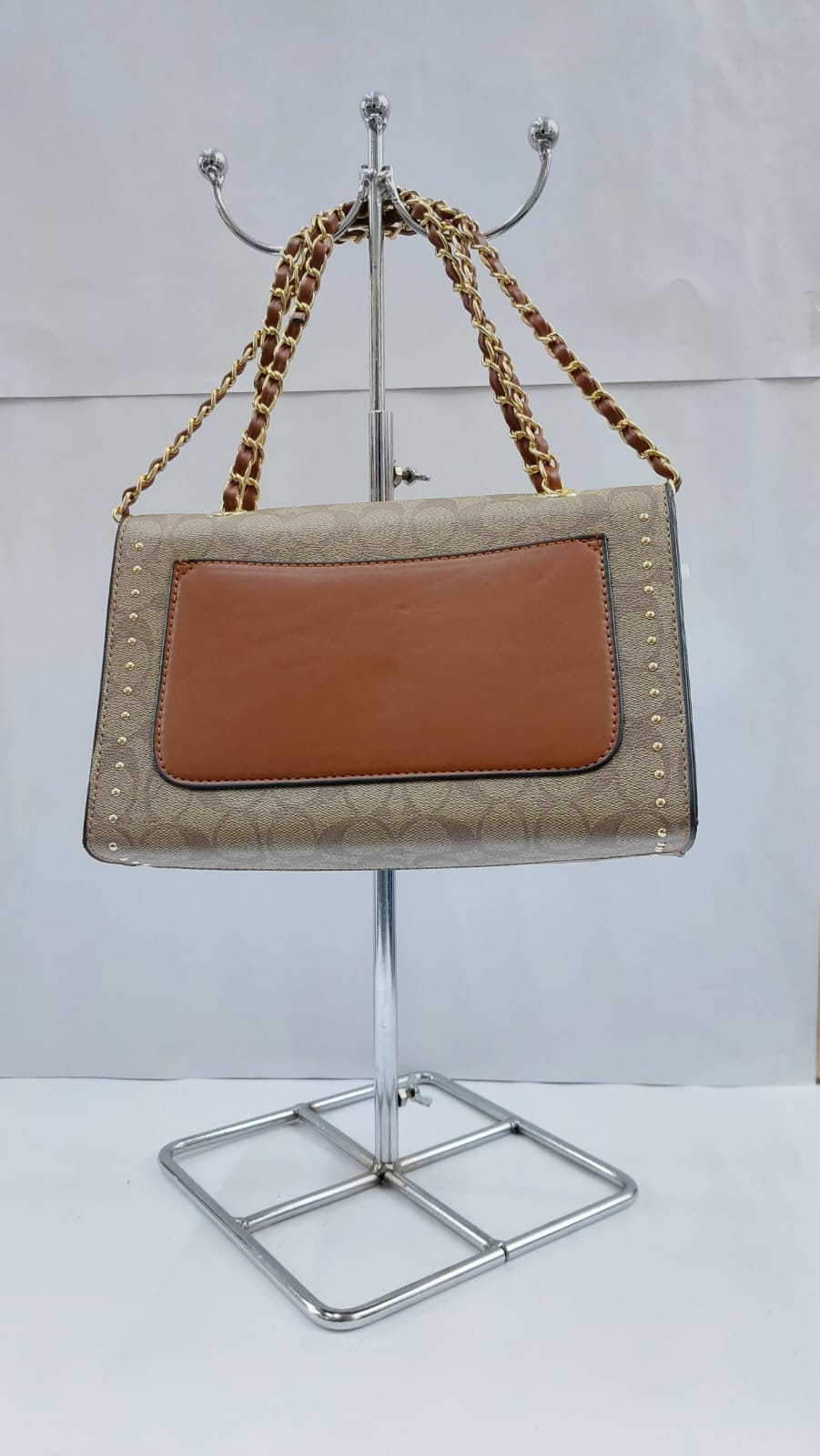 MARICONERA COACH